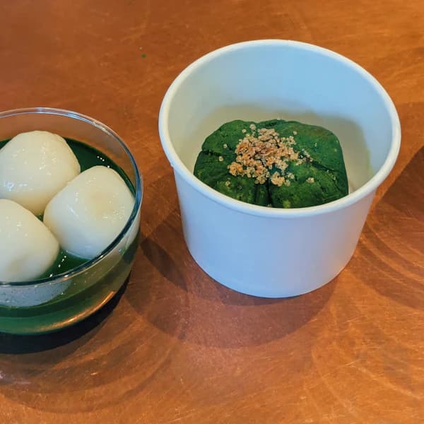 Pistachio — raspberry mochi